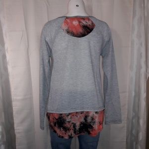 Hem and thread NWT Planet tie dye top size medium